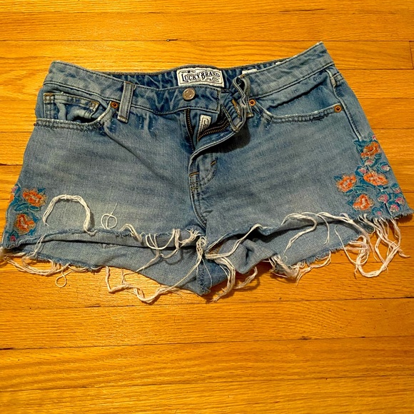 Lucky Brand shorts - Picture 1 of 4